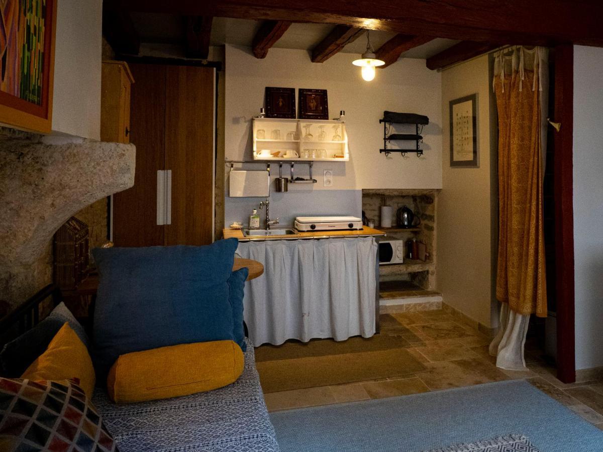 Voyage… Villa Noyers-sur-Serein Eksteriør bilde